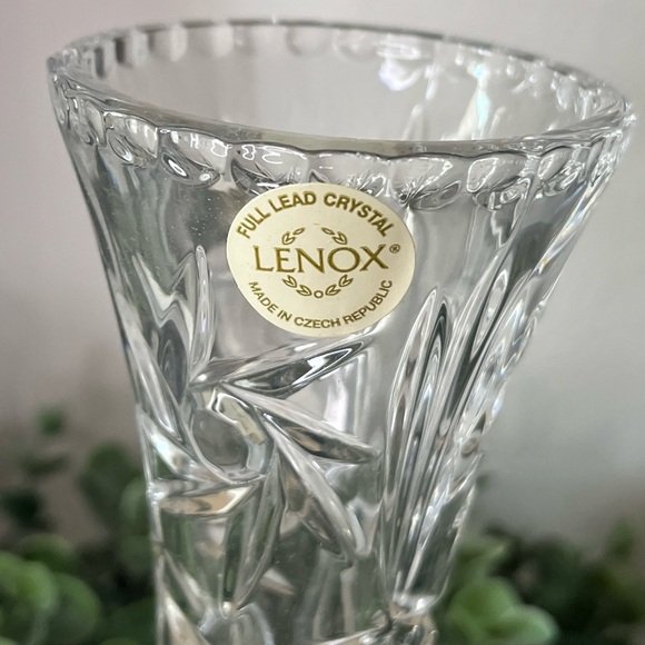 Vintage 80s Lenox Clear Crystal Star 6" Small Vase Fan Tapered Flared Czech - Picture 2 of 4